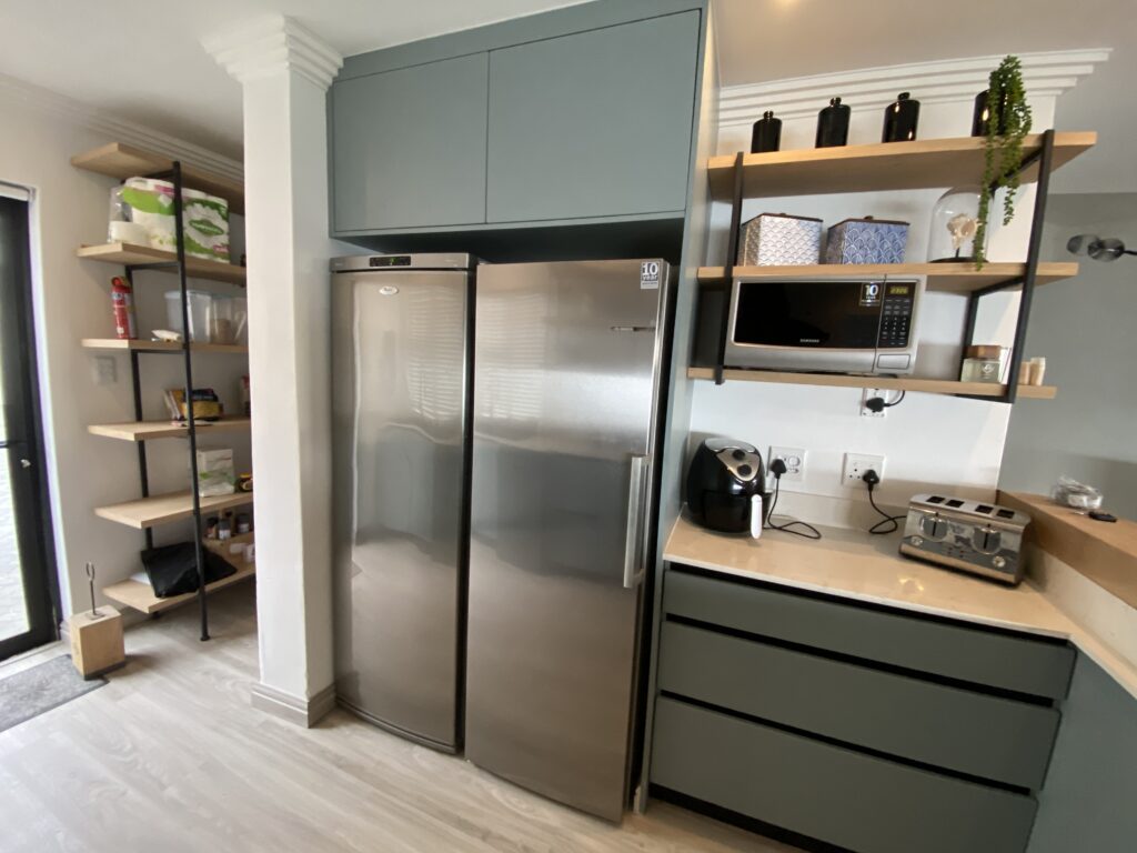 2394F960-EDEB-45CE-927C-4F6A9A33C22D