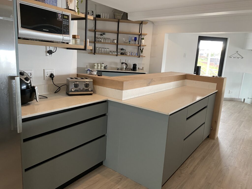 79164E65-75B1-4F2F-B1D8-30DB5407CEF5